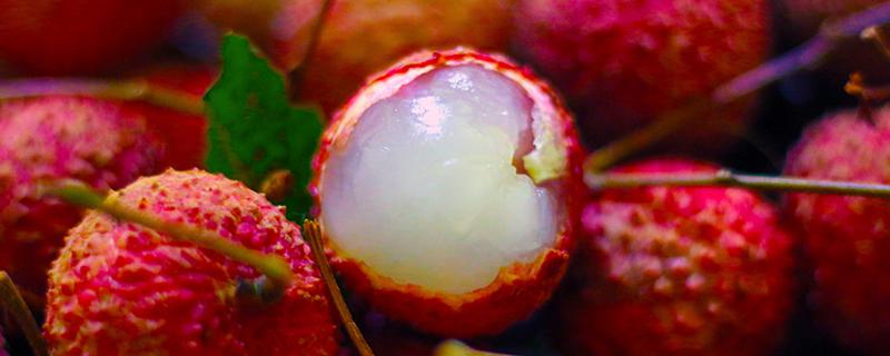 梦见吃新鲜的荔枝什么意思 梦到吃新鲜的荔枝是什么征兆